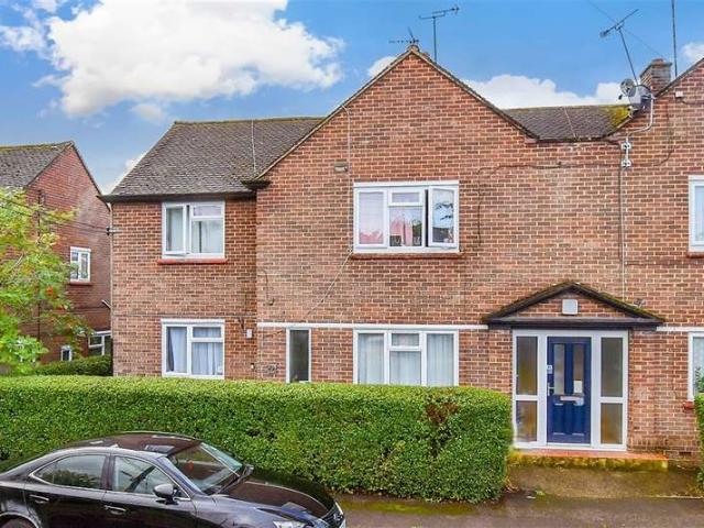 2 Bedroom Ground Flat