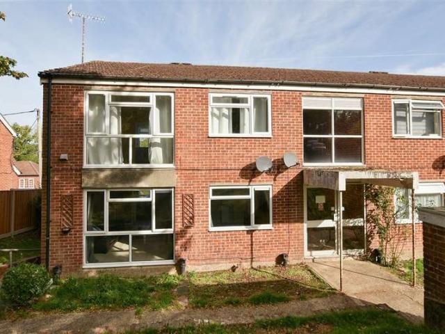 2 Bedroom Ground Flat