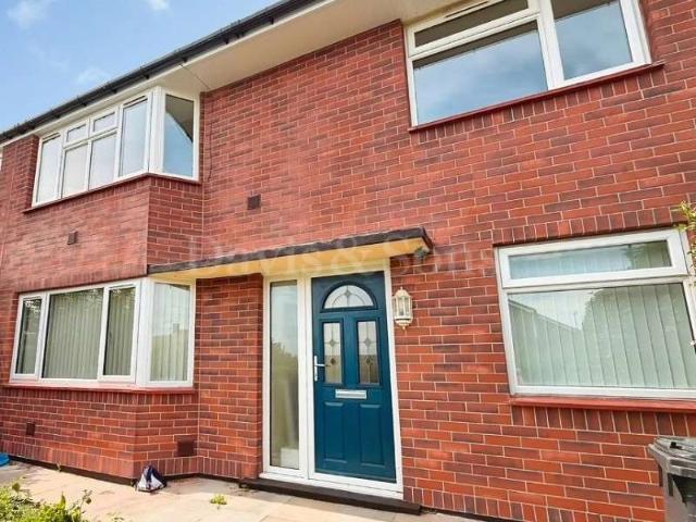 2 Bedroom Ground Flat