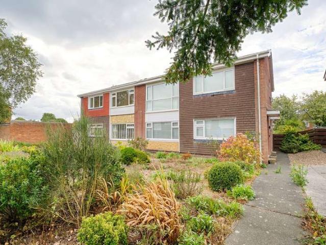 2 Bedroom Ground Flat