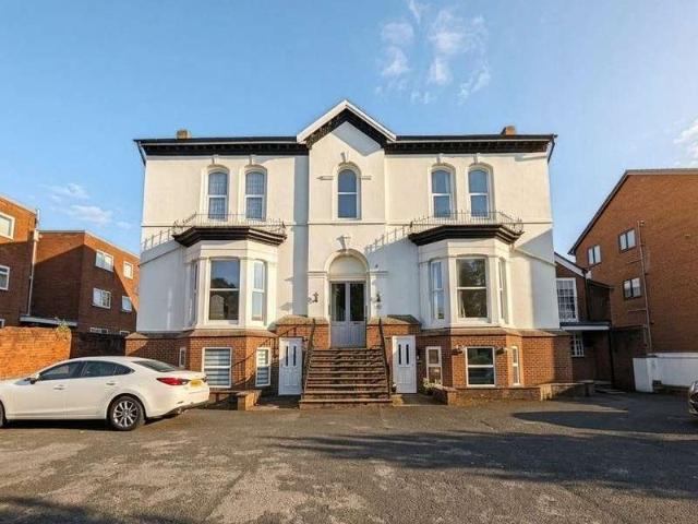2 Bedroom Ground Flat