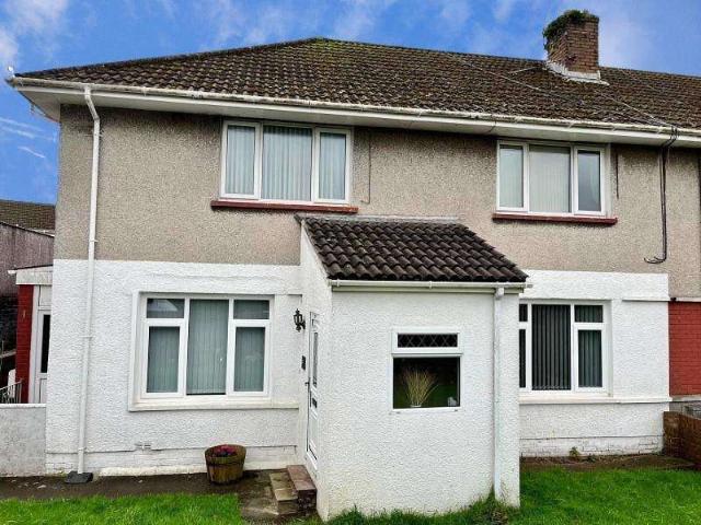 2 Bedroom Ground Flat
