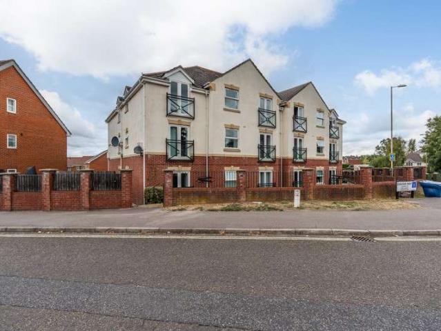 2 Bedroom Ground Flat
