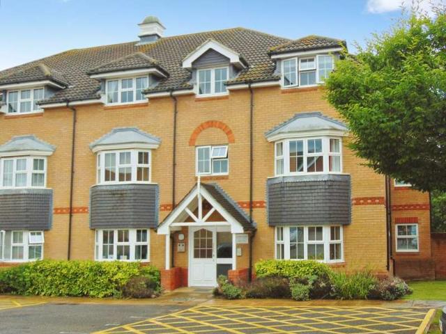 2 Bedroom Ground Flat