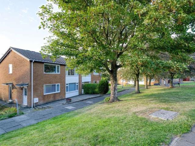 2 Bedroom Ground Flat