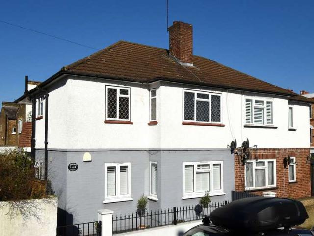 2 Bedroom Ground Flat