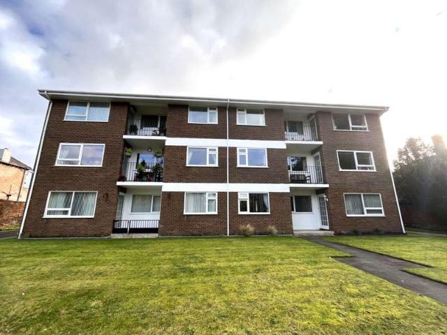 2 Bedroom Ground Flat