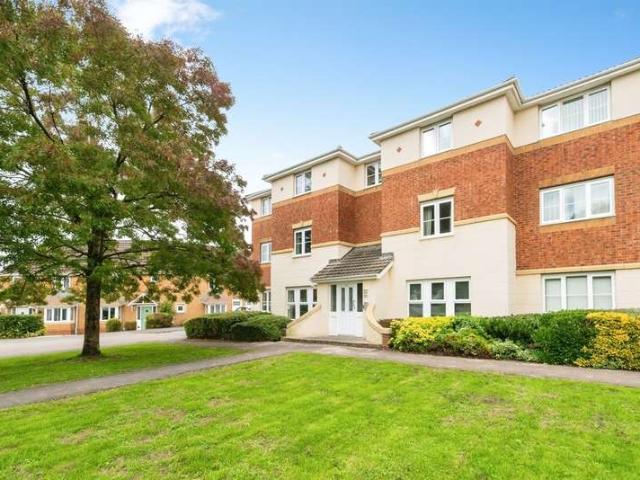 2 Bedroom Ground Flat