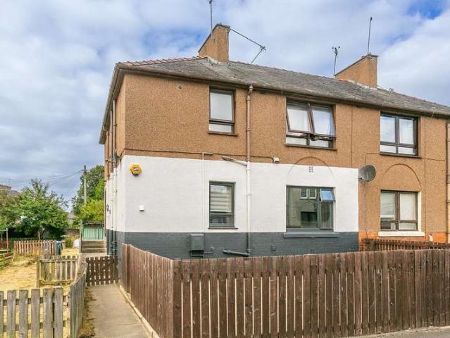 2 Bedroom Ground Flat