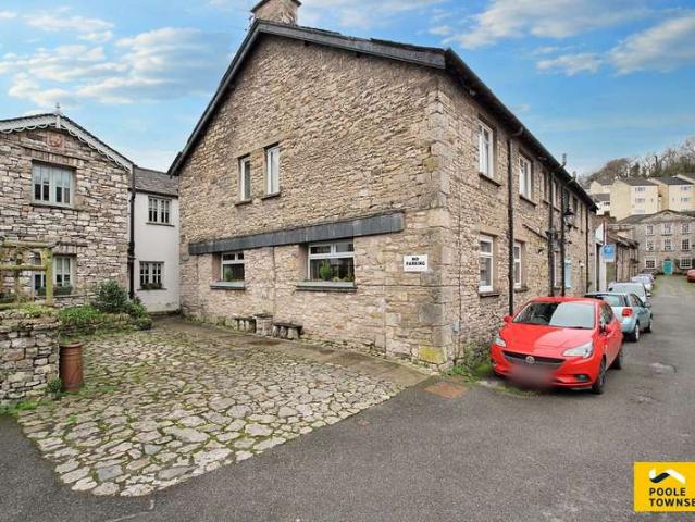 2 Bedroom Ground Flat