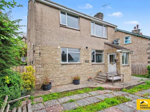 2 Bedroom Ground Flat