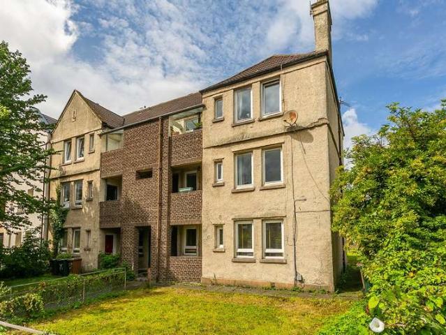 2 Bedroom Ground Flat