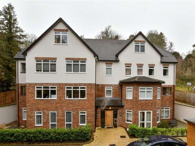 2 Bedroom Ground Flat