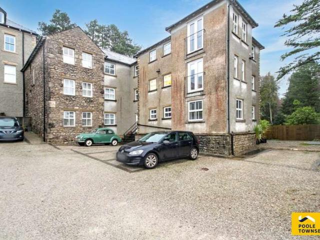 2 Bedroom Ground Flat
