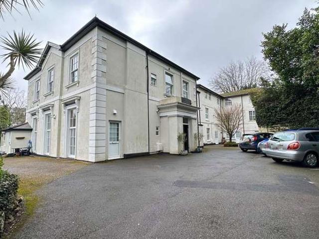 2 Bedroom Ground Flat