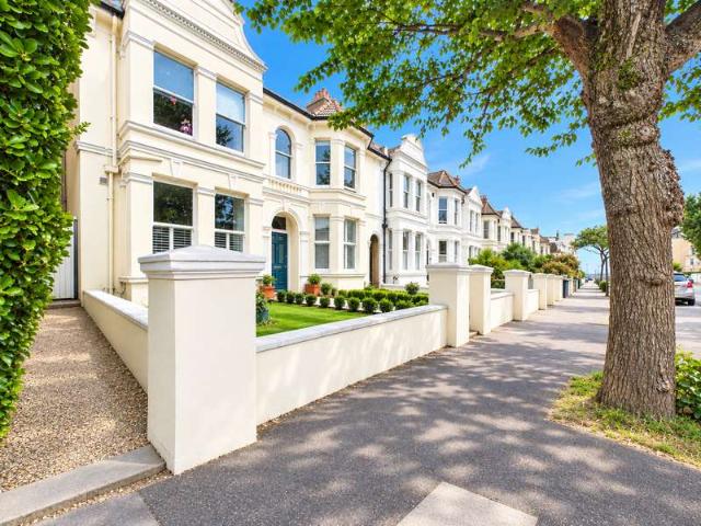 2 Bedroom Ground Flat