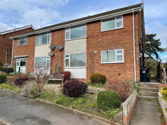 2 bedroom ground flat for sale