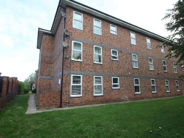 2 bedroom ground flat for sale