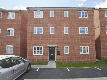 2 bedroom ground flat for sale