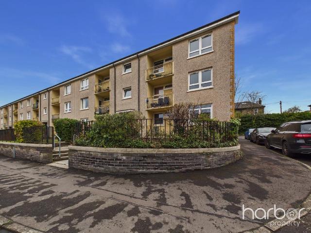 2 bedroom ground flat for sale