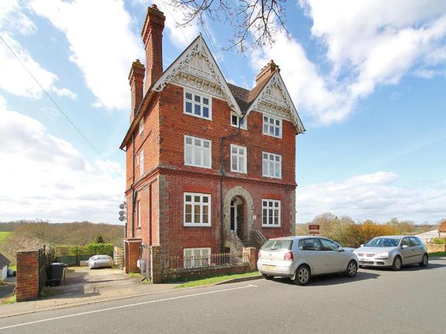 2 bedroom ground flat for sale
