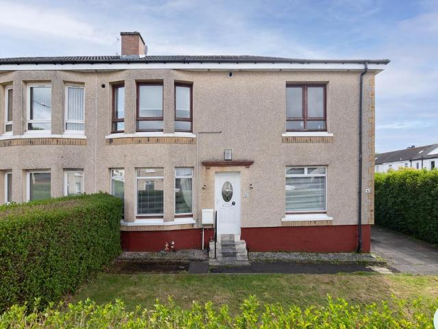 2 bedroom ground flat for sale