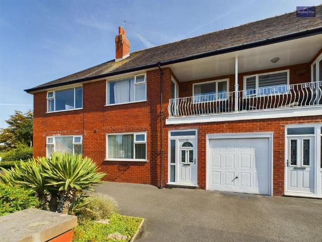 2 bedroom ground flat for sale