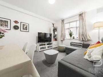 2 bedroom ground flat for sale