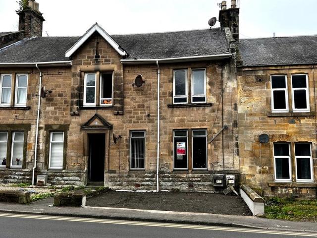 2 bedroom ground flat for sale