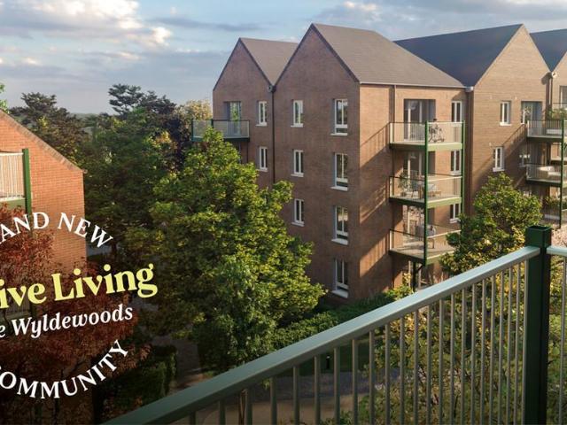 2 bedroom ground flat for sale