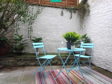 Mildmay, London, Greater London - Fireplace