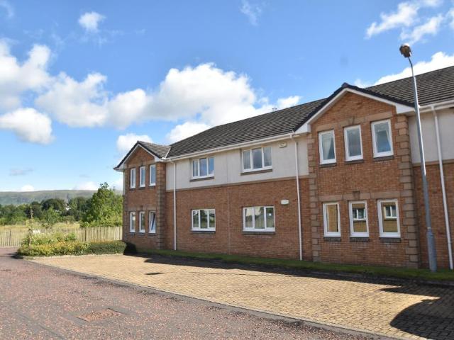 2 bedroom ground flat for sale