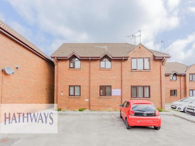 2 bedroom ground flat for sale
