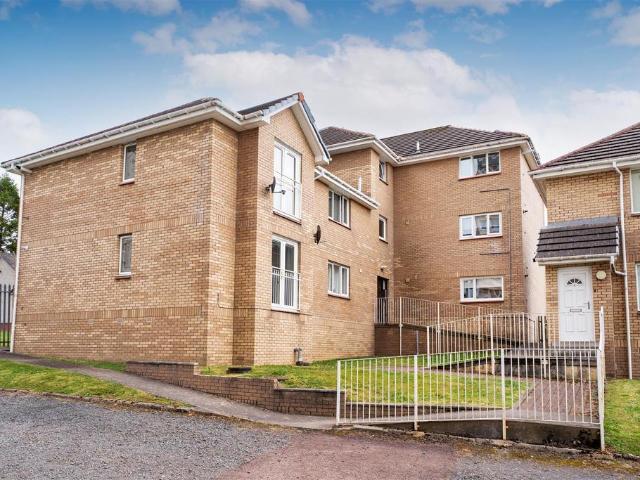 2 bedroom ground flat for sale