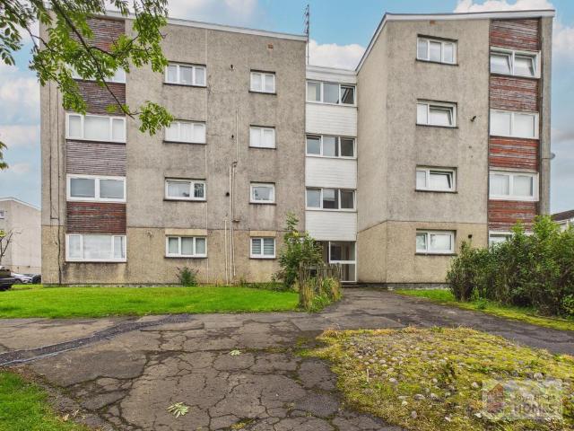 2 bedroom ground flat for sale