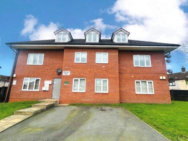 2 bedroom ground flat for sale