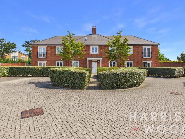 2 bedroom ground flat for sale