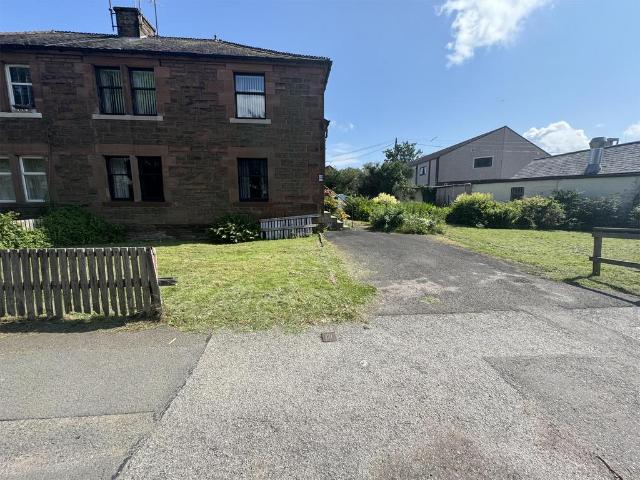 2 bedroom ground flat for sale