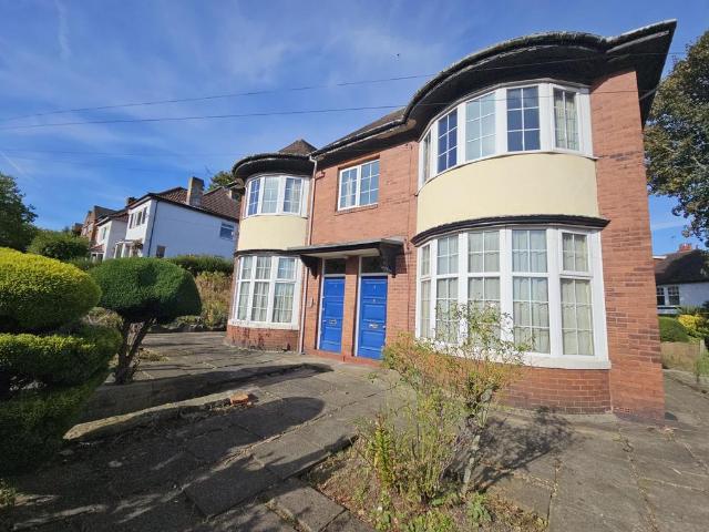 2 bedroom ground flat for sale