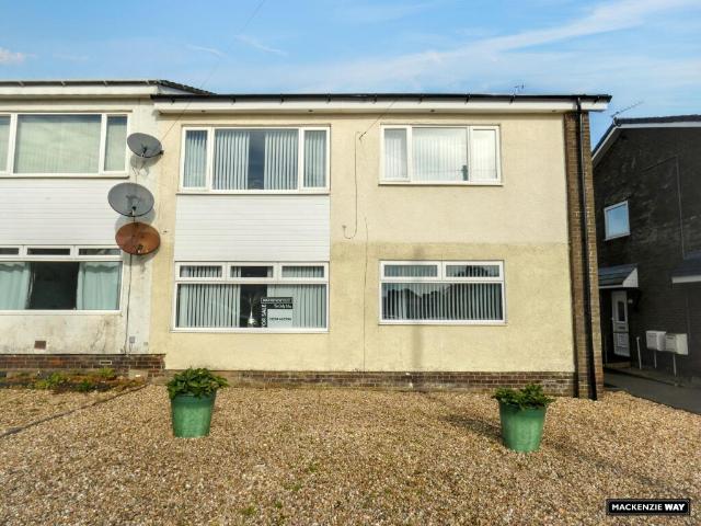 2 bedroom ground flat for sale