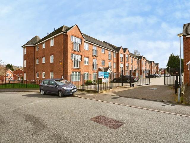 2 bedroom ground flat for sale