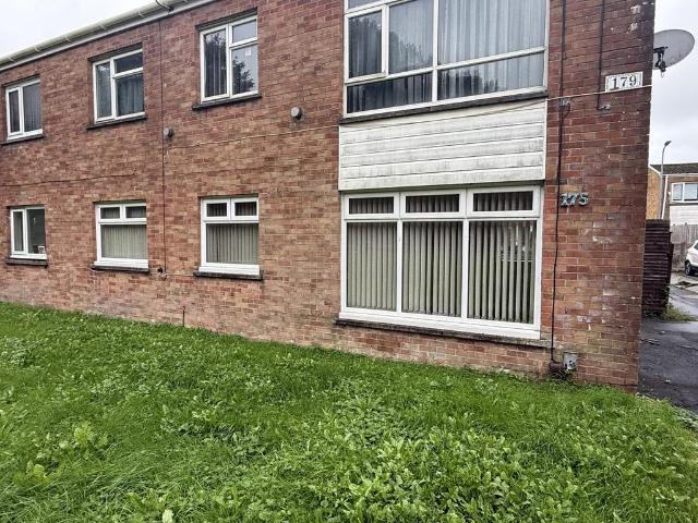 2 bedroom ground flat for sale