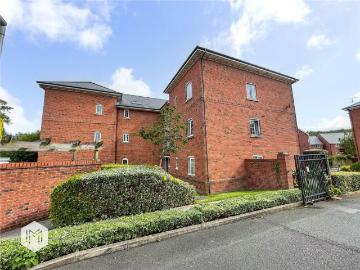 2 bedroom ground flat for sale