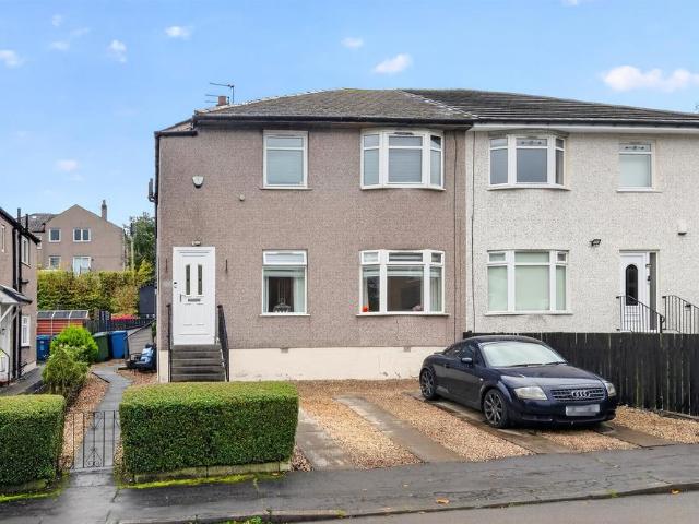2 bedroom ground flat for sale