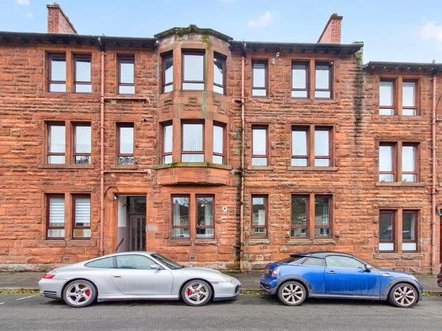 2 bedroom ground flat for sale