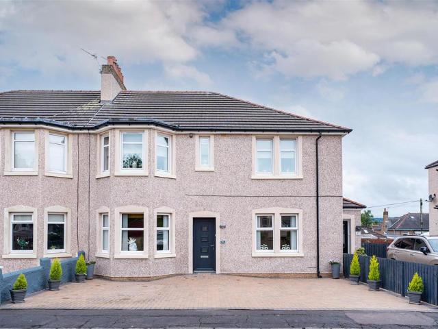 2 bedroom ground flat for sale