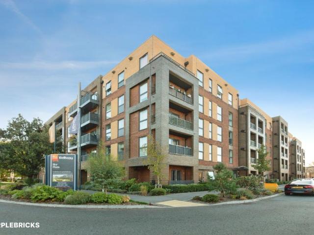 2 bedroom ground flat for sale
