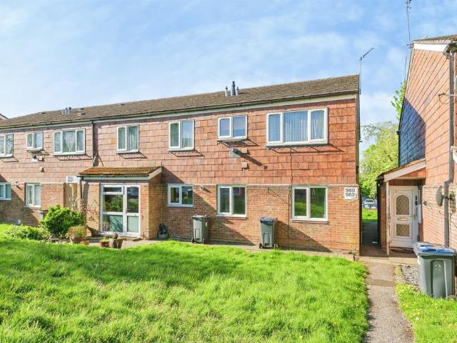 2 bedroom ground flat for sale