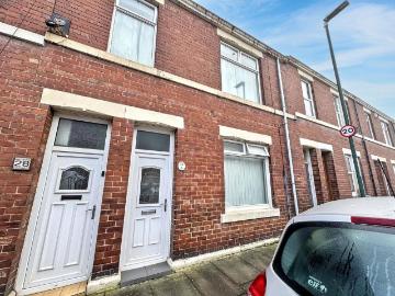 2 bedroom ground flat for sale