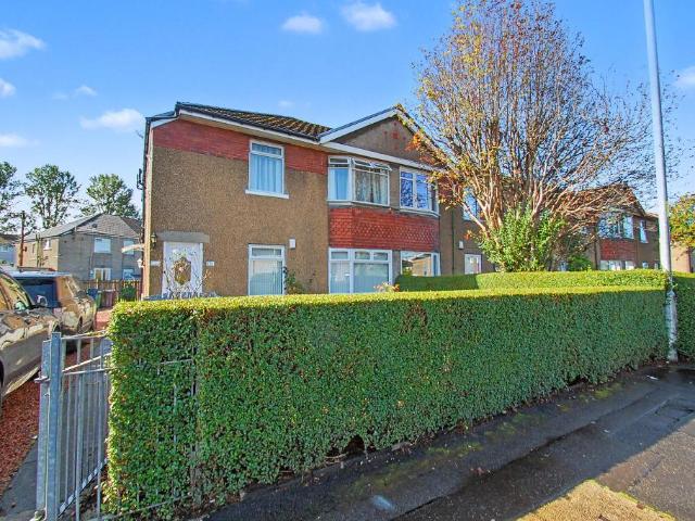 2 bedroom ground flat for sale